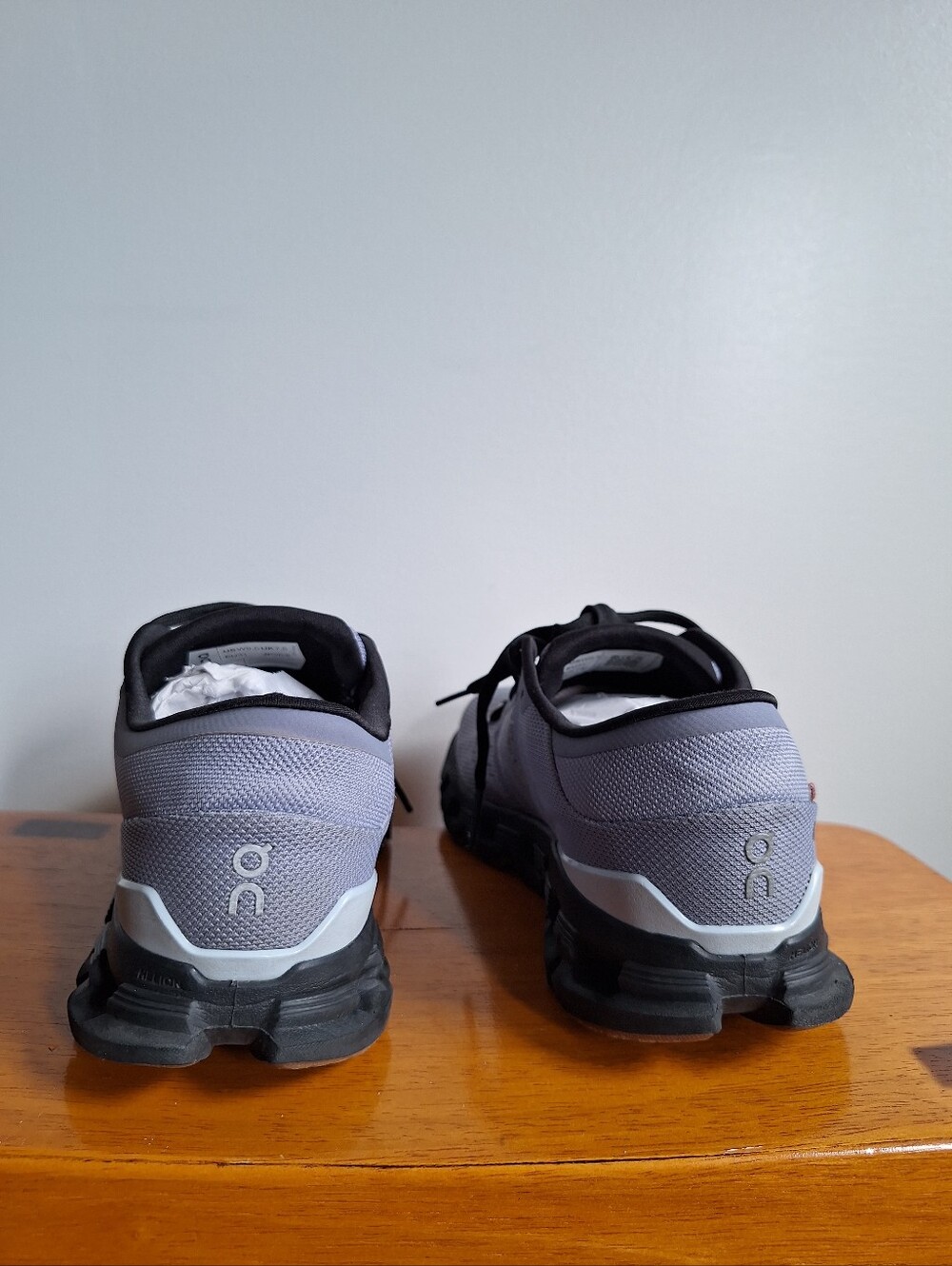 On Cloud X 4 Women's Grey & Black Size 9.5 - Picture 4 of 14